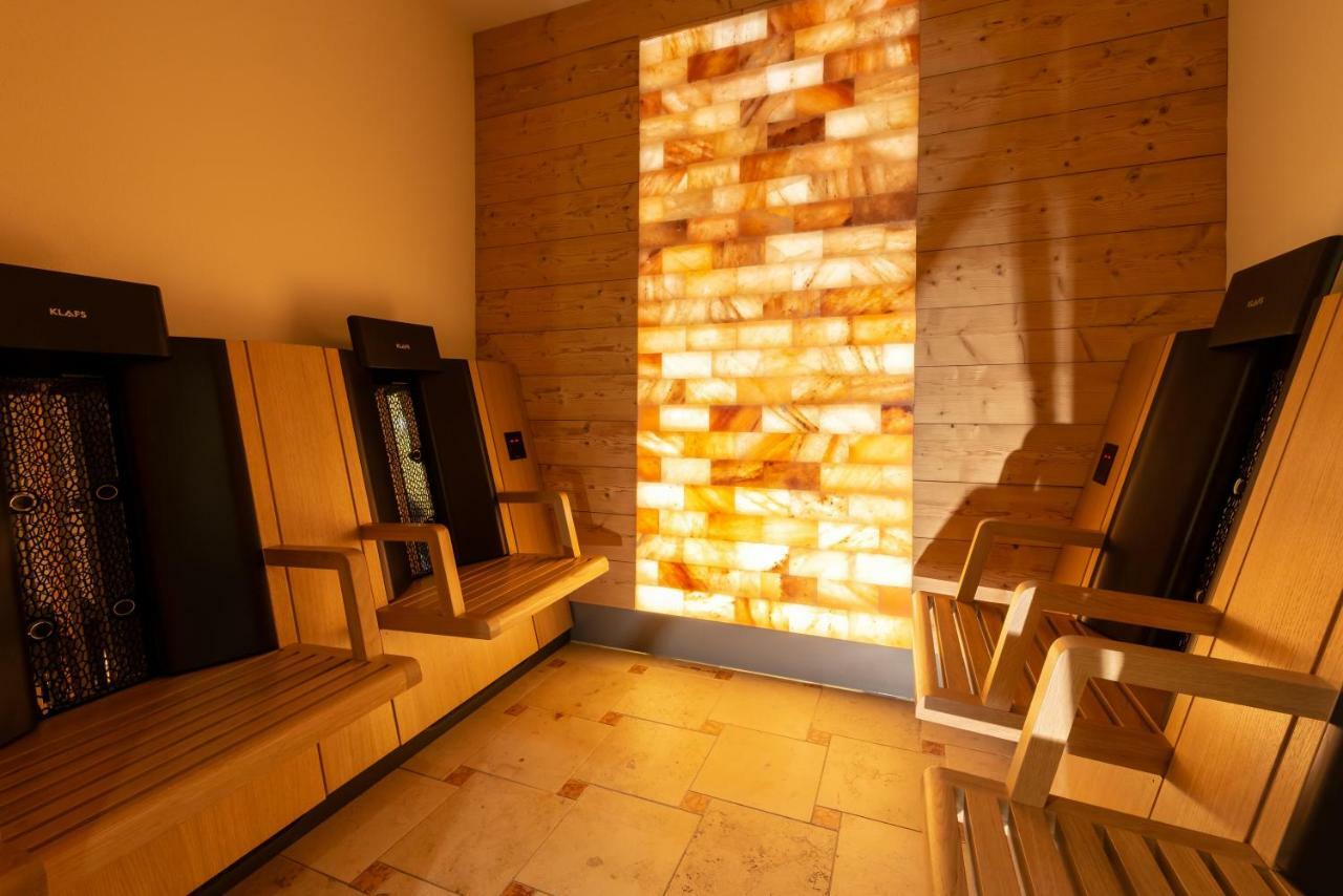 Hotel Dirsch Wellness & Spa Resort Emsing Exterior foto